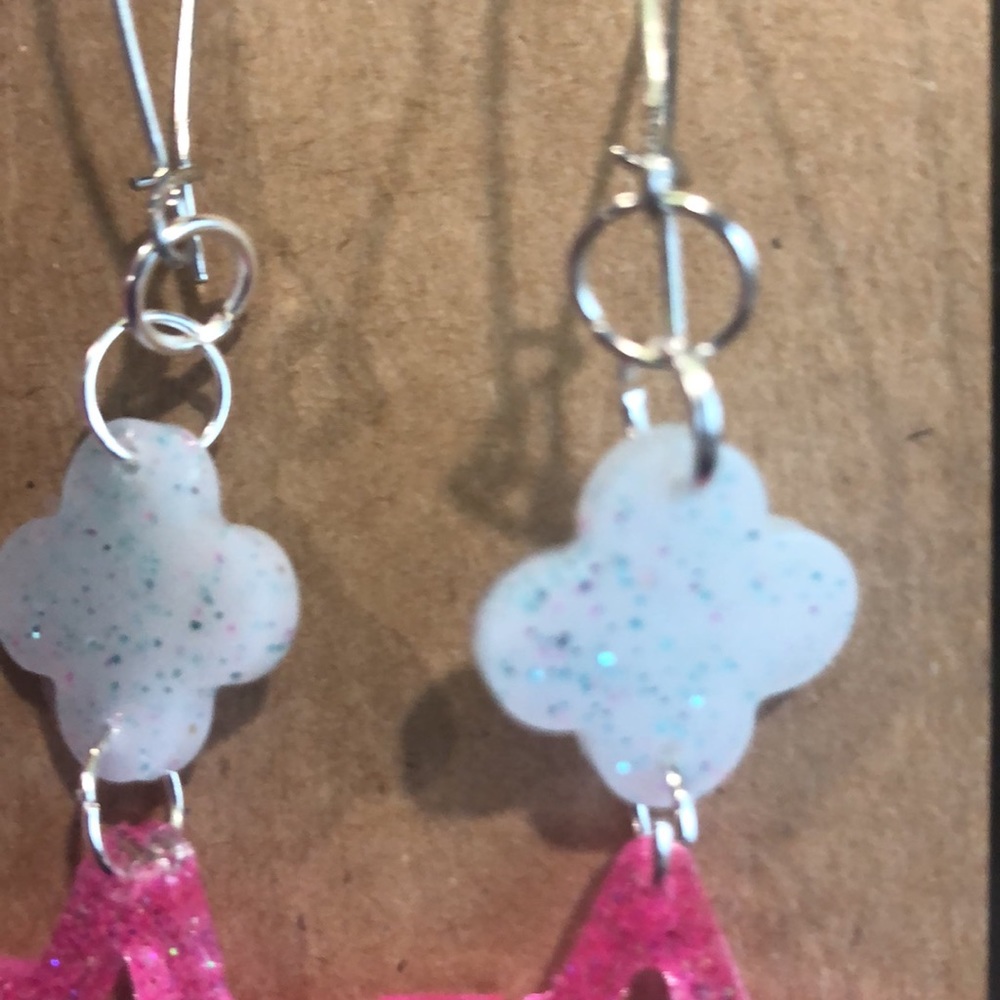 Beautiful Star dangle earrings - Picture 5 of 5
